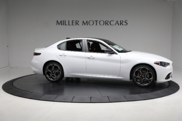 New 2024 Alfa Romeo Giulia Veloce for sale $56,710 at Alfa Romeo of Greenwich in Greenwich CT 06830 22