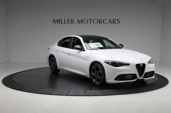 New 2024 Alfa Romeo Giulia Veloce for sale $56,710 at Alfa Romeo of Greenwich in Greenwich CT 06830 25