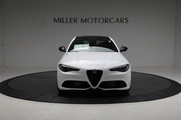 New 2024 Alfa Romeo Giulia Veloce for sale $56,710 at Alfa Romeo of Greenwich in Greenwich CT 06830 28