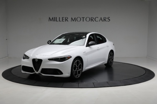 New 2024 Alfa Romeo Giulia Veloce for sale $56,710 at Alfa Romeo of Greenwich in Greenwich CT 06830 4