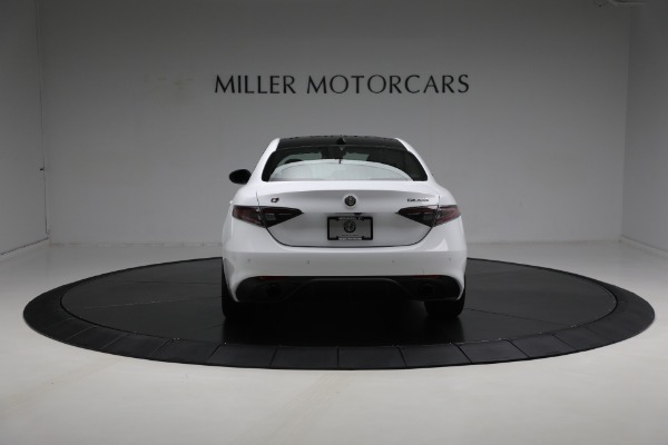 New 2024 Alfa Romeo Giulia Veloce for sale Sold at Alfa Romeo of Greenwich in Greenwich CT 06830 12
