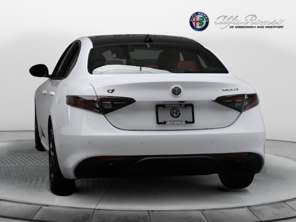 New 2024 Alfa Romeo Giulia Veloce for sale $56,710 at Alfa Romeo of Greenwich in Greenwich CT 06830 11