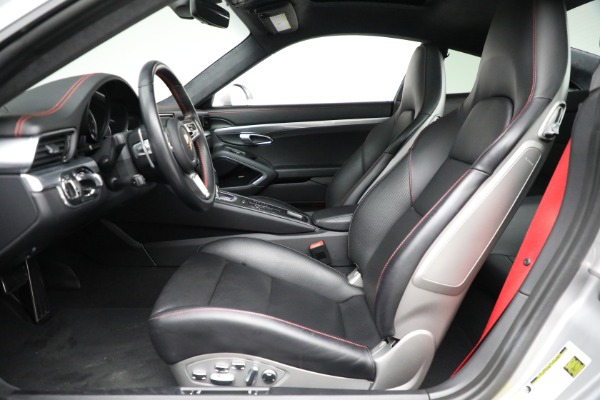 Used 2019 Porsche 911 Turbo for sale Sold at Alfa Romeo of Greenwich in Greenwich CT 06830 19