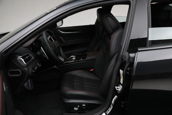New 2024 Maserati Ghibli Modena Ultima Q4 for sale Sold at Alfa Romeo of Greenwich in Greenwich CT 06830 24