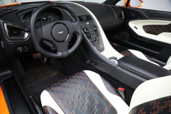 Used 2018 Aston Martin Vanquish Zagato Speedster for sale $650,000 at Alfa Romeo of Greenwich in Greenwich CT 06830 14