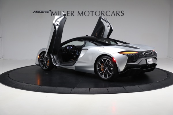 New 2023 McLaren Artura Vision for sale Sold at Alfa Romeo of Greenwich in Greenwich CT 06830 15