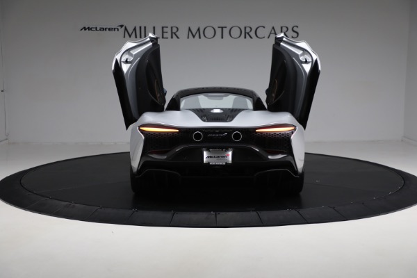 New 2023 McLaren Artura Vision for sale Sold at Alfa Romeo of Greenwich in Greenwich CT 06830 16