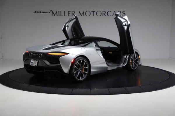New 2023 McLaren Artura Vision for sale Sold at Alfa Romeo of Greenwich in Greenwich CT 06830 17