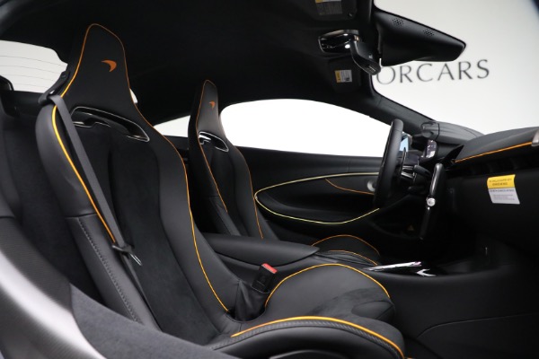 New 2023 McLaren Artura Vision for sale Sold at Alfa Romeo of Greenwich in Greenwich CT 06830 24