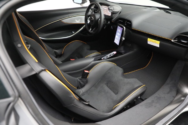New 2023 McLaren Artura Vision for sale Sold at Alfa Romeo of Greenwich in Greenwich CT 06830 26