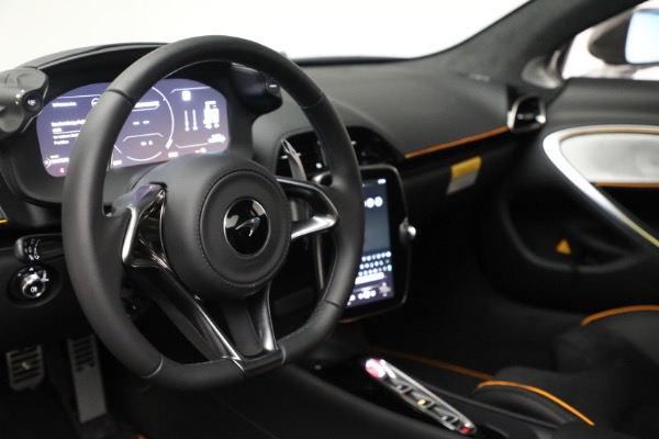 New 2023 McLaren Artura Vision for sale Sold at Alfa Romeo of Greenwich in Greenwich CT 06830 27