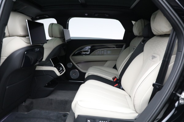 New 2024 Bentley Bentayga EWB Azure V8 for sale $317,660 at Alfa Romeo of Greenwich in Greenwich CT 06830 27
