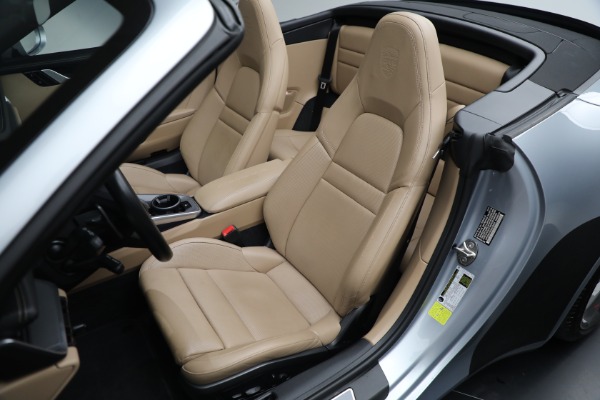 Used 2021 Porsche 911 Carrera S for sale Sold at Alfa Romeo of Greenwich in Greenwich CT 06830 21