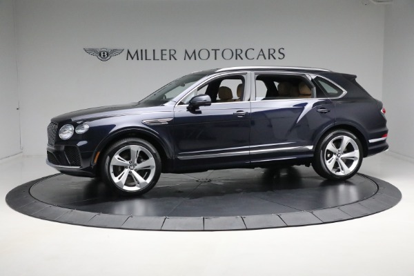 New 2024 Bentley Bentayga EWB V8 for sale $271,585 at Alfa Romeo of Greenwich in Greenwich CT 06830 3