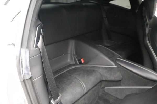 Used 2021 Ferrari Roma for sale $209,900 at Alfa Romeo of Greenwich in Greenwich CT 06830 22