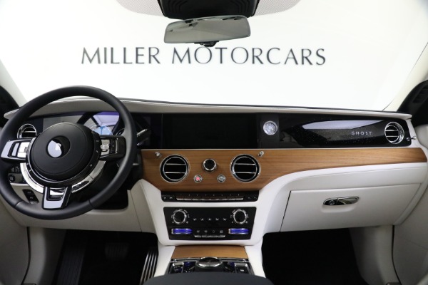 Used 2022 Rolls-Royce Ghost for sale Sold at Alfa Romeo of Greenwich in Greenwich CT 06830 4