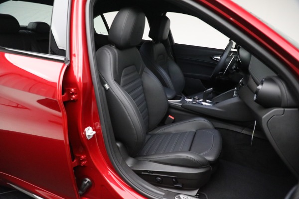 New 2024 Alfa Romeo Giulia Quadrifoglio for sale Sold at Alfa Romeo of Greenwich in Greenwich CT 06830 23