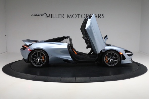 Used 2023 McLaren 720S Spider Performance for sale $344,900 at Alfa Romeo of Greenwich in Greenwich CT 06830 22