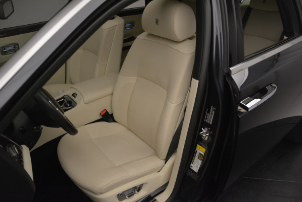 Used 2013 Rolls-Royce Ghost for sale Sold at Alfa Romeo of Greenwich in Greenwich CT 06830 23