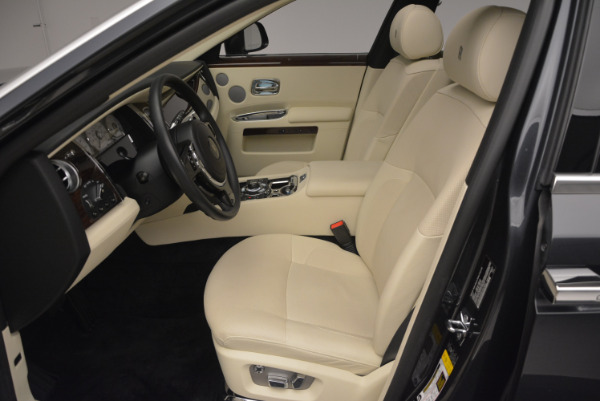 Used 2013 Rolls-Royce Ghost for sale Sold at Alfa Romeo of Greenwich in Greenwich CT 06830 24