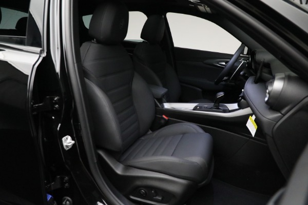 New 2024 Alfa Romeo Tonale Veloce for sale Sold at Alfa Romeo of Greenwich in Greenwich CT 06830 27