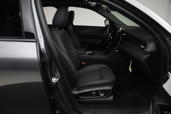 New 2024 Maserati Grecale GT for sale Sold at Alfa Romeo of Greenwich in Greenwich CT 06830 11