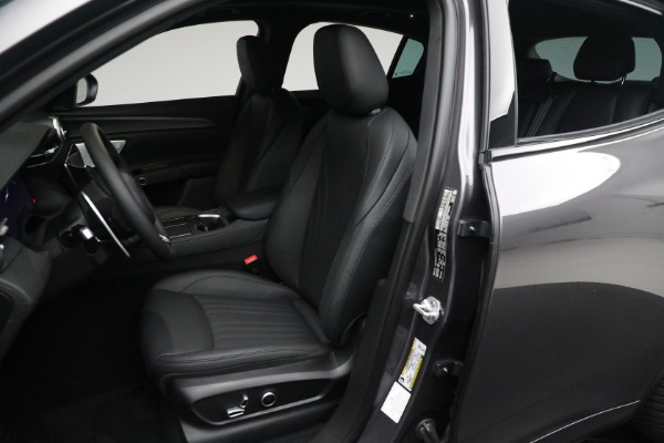 New 2024 Maserati Grecale GT for sale Sold at Alfa Romeo of Greenwich in Greenwich CT 06830 12