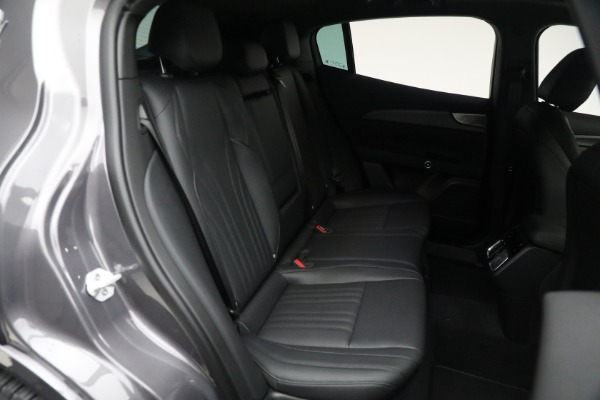 New 2024 Maserati Grecale GT for sale Sold at Alfa Romeo of Greenwich in Greenwich CT 06830 17