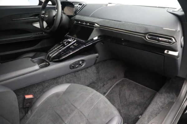 New 2025 Aston Martin Vantage for sale Sold at Alfa Romeo of Greenwich in Greenwich CT 06830 21