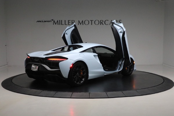 Used 2023 McLaren Artura Vision for sale Sold at Alfa Romeo of Greenwich in Greenwich CT 06830 18
