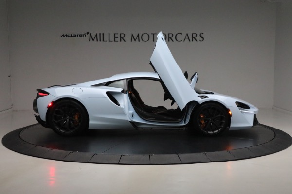 Used 2023 McLaren Artura Vision for sale Sold at Alfa Romeo of Greenwich in Greenwich CT 06830 19