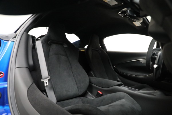 Used 2023 McLaren Artura for sale Sold at Alfa Romeo of Greenwich in Greenwich CT 06830 24
