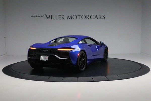 Used 2023 McLaren Artura for sale Sold at Alfa Romeo of Greenwich in Greenwich CT 06830 7