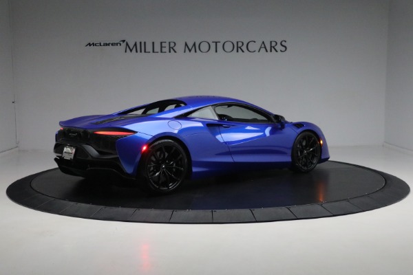 Used 2023 McLaren Artura for sale Sold at Alfa Romeo of Greenwich in Greenwich CT 06830 9