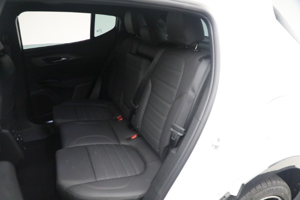Used 2024 Alfa Romeo Tonale Veloce for sale $29,900 at Alfa Romeo of Greenwich in Greenwich CT 06830 23