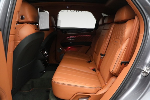 Used 2023 Bentley Bentayga Azure Hybrid for sale $159,900 at Alfa Romeo of Greenwich in Greenwich CT 06830 28