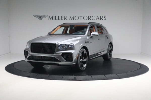 Used 2023 Bentley Bentayga Azure Hybrid for sale $159,900 at Alfa Romeo of Greenwich in Greenwich CT 06830 1