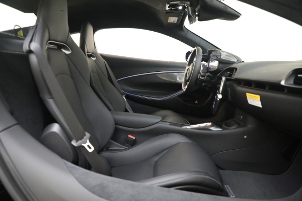 Used 2025 McLaren Artura TechLux for sale $227,900 at Alfa Romeo of Greenwich in Greenwich CT 06830 22