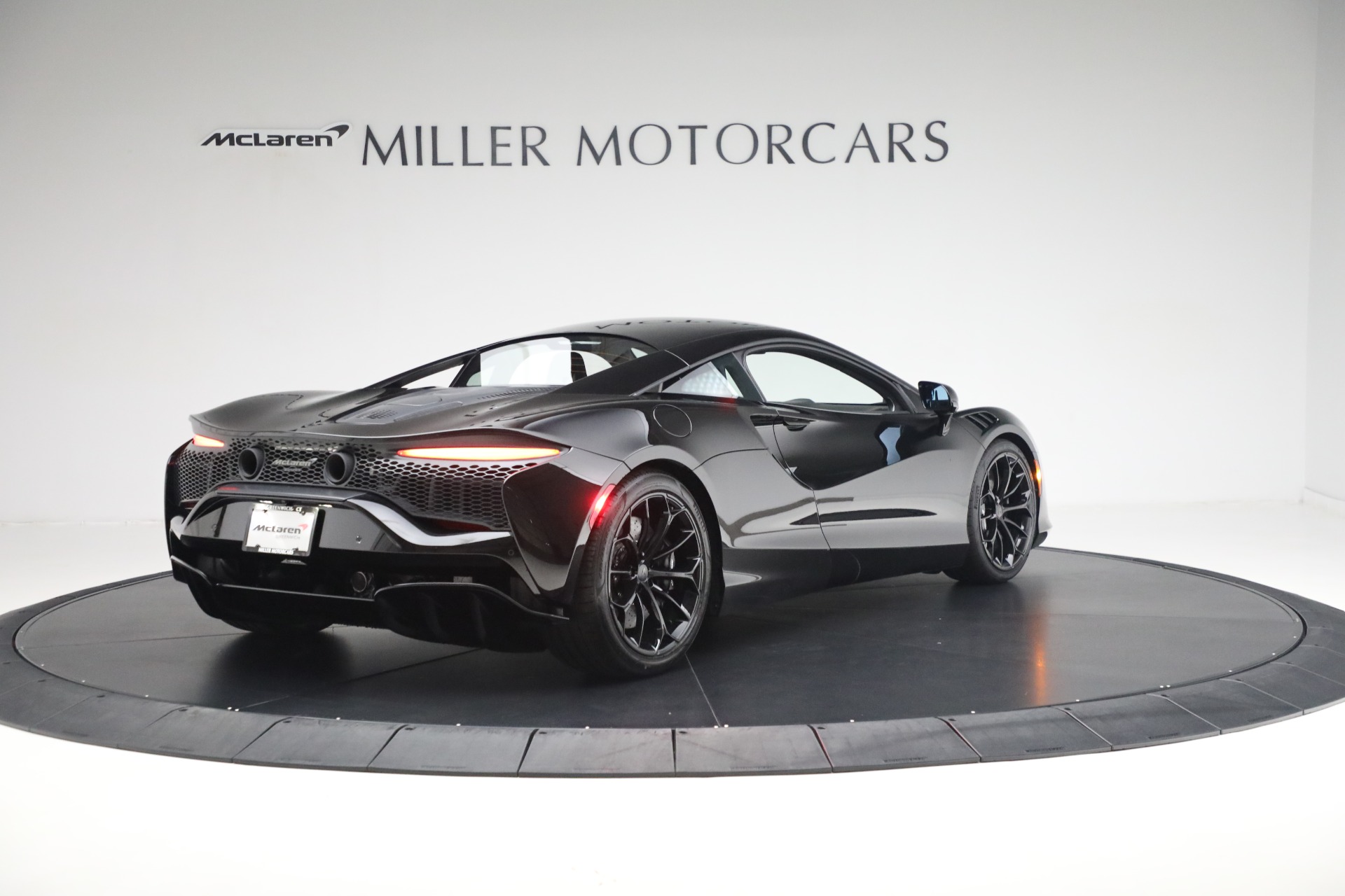 Pre-Owned 2025 McLaren Artura TechLux For Sale ($224,900) | Alfa