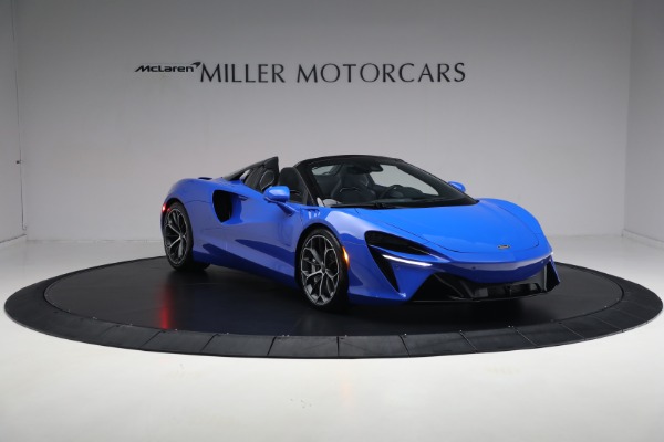 New 2025 McLaren Artura Spider Performance for sale $329,718 at Alfa Romeo of Greenwich in Greenwich CT 06830 11