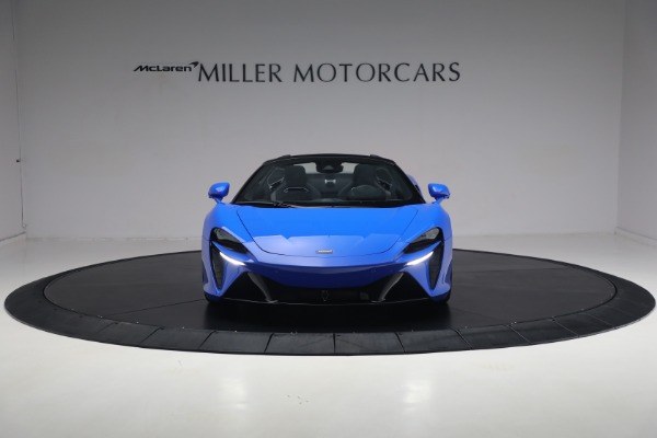 New 2025 McLaren Artura Spider Performance for sale $329,718 at Alfa Romeo of Greenwich in Greenwich CT 06830 12