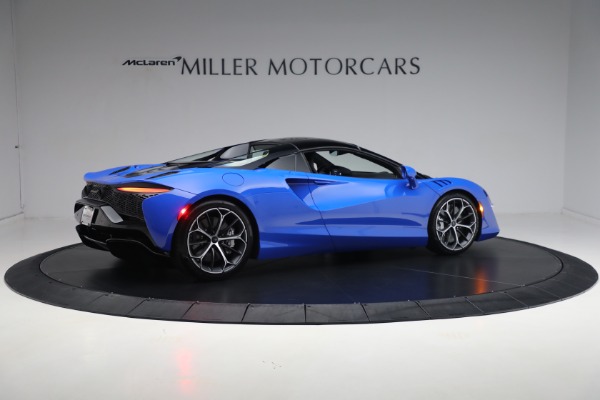 New 2025 McLaren Artura Spider Performance for sale $329,718 at Alfa Romeo of Greenwich in Greenwich CT 06830 21