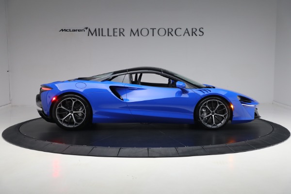 New 2025 McLaren Artura Spider Performance for sale $329,718 at Alfa Romeo of Greenwich in Greenwich CT 06830 22