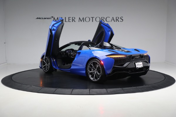 New 2025 McLaren Artura Spider Performance for sale $329,718 at Alfa Romeo of Greenwich in Greenwich CT 06830 28