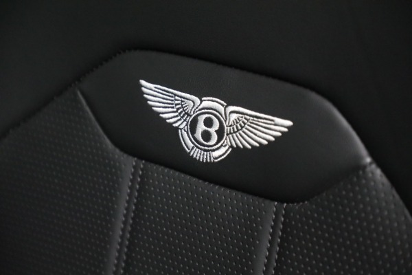 Used 2021 Bentley Bentayga V8 for sale Sold at Alfa Romeo of Greenwich in Greenwich CT 06830 17