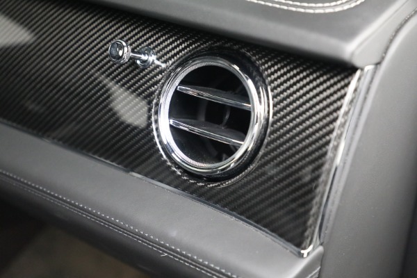 Used 2021 Bentley Bentayga V8 for sale Sold at Alfa Romeo of Greenwich in Greenwich CT 06830 26
