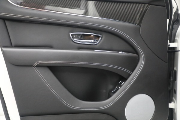 Used 2021 Bentley Bentayga V8 for sale Sold at Alfa Romeo of Greenwich in Greenwich CT 06830 27