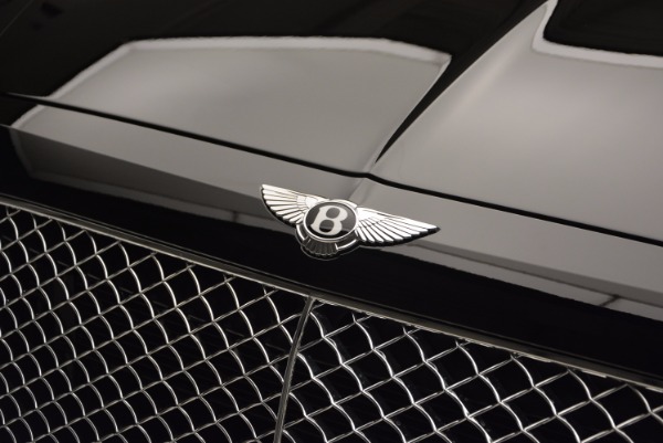 Used 2017 Bentley Bentayga for sale Sold at Alfa Romeo of Greenwich in Greenwich CT 06830 14