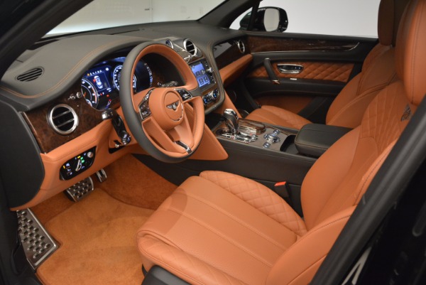 Used 2017 Bentley Bentayga for sale Sold at Alfa Romeo of Greenwich in Greenwich CT 06830 25
