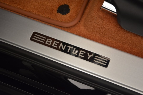 Used 2017 Bentley Bentayga for sale Sold at Alfa Romeo of Greenwich in Greenwich CT 06830 27